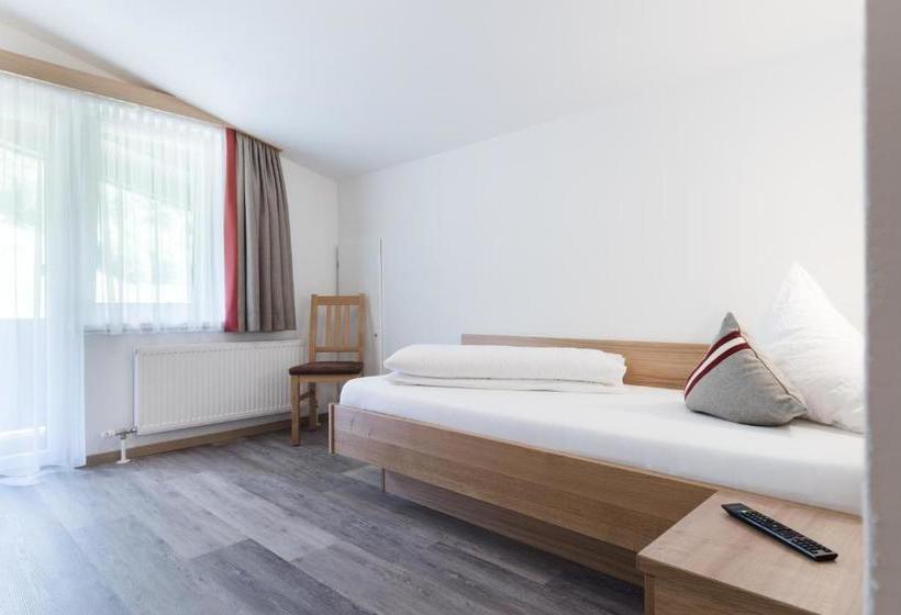 ユースホステル Gasthof Venedigerblick