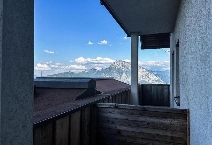 הוסטל Gmundnerberghaus