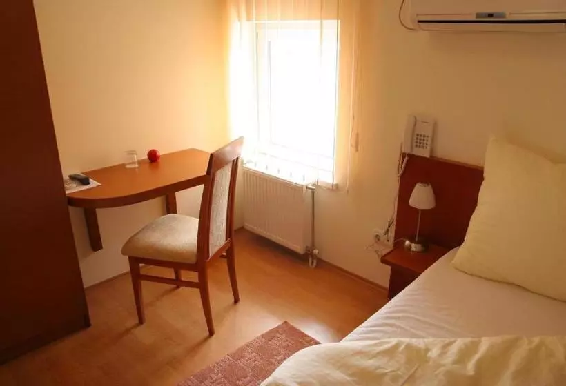 هاستل Konak Požarevac