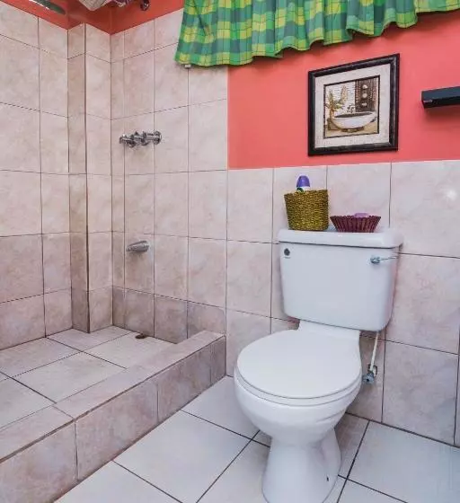 تختخواب و صبحانه The Valley Oasis Inn