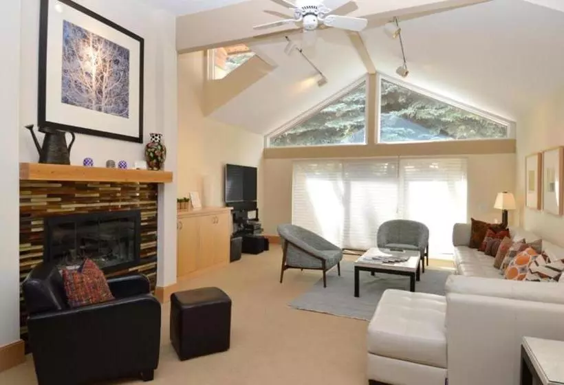 Clarendon Townhomes