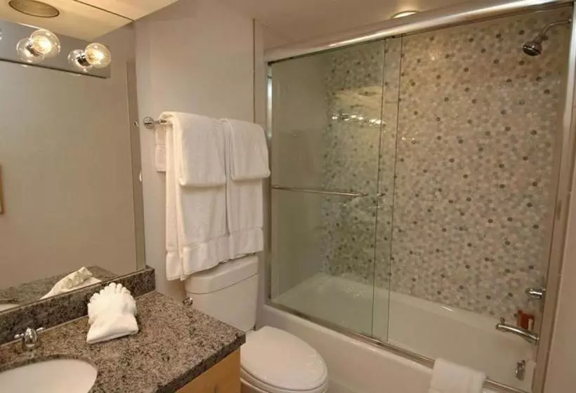 Clarendon Townhomes