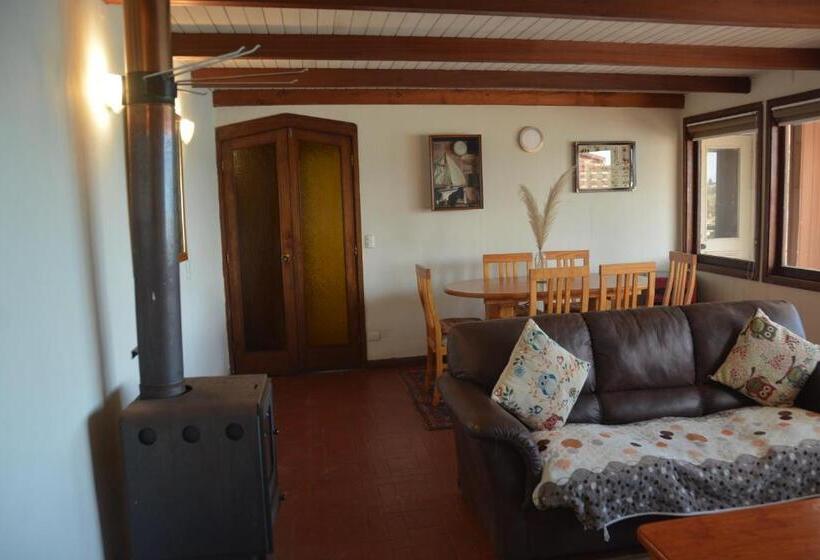 هاستل Con Con Bay