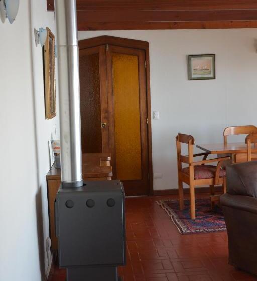 هاستل Con Con Bay