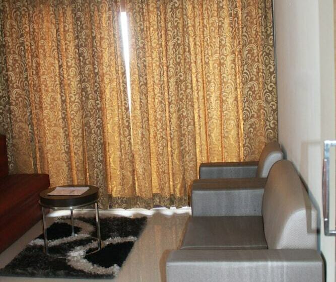 Bed and Breakfast Destination 41 By Bird Of Paradise