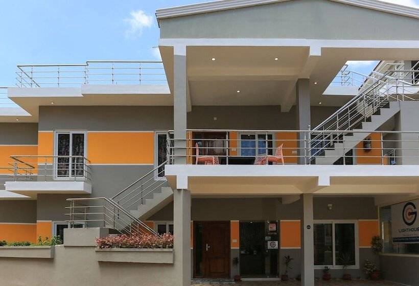 בית מלון כפרי Treebo Light House, 900 Mtrs From Botanical Garden