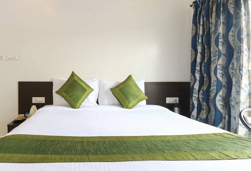 בית מלון כפרי Treebo Light House, 900 Mtrs From Botanical Garden