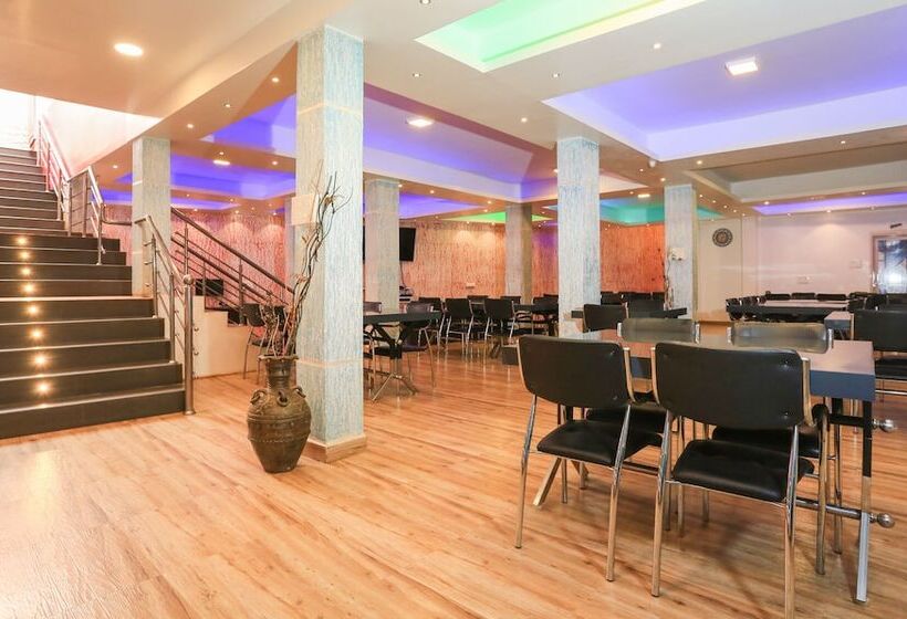 בית מלון כפרי Treebo Light House, 900 Mtrs From Botanical Garden