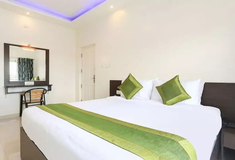 Hotelli Treebo Light House, 900 Mtrs From Botanical Garden