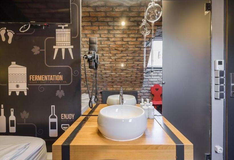 بنسيون Butik Apartments, By Bqa