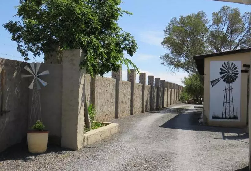 Majatalo Die Windpomp Gastehuis