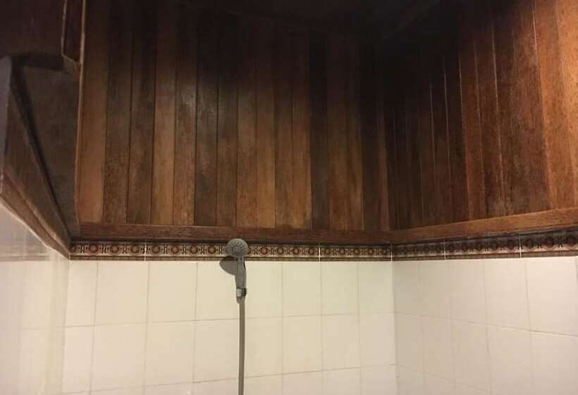 بنسيون Linda Beach