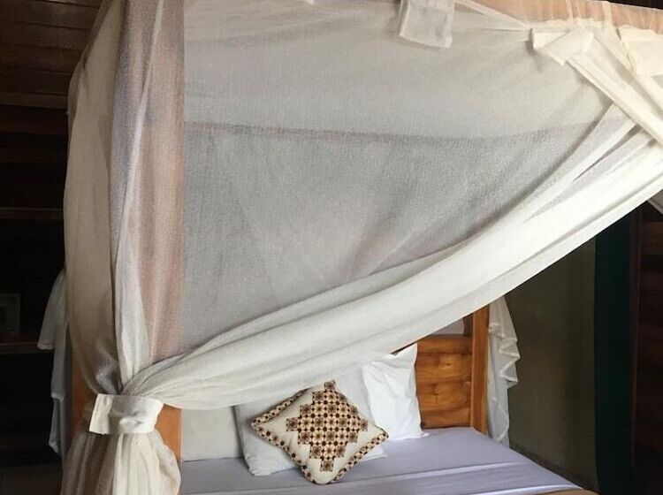 بنسيون Linda Beach