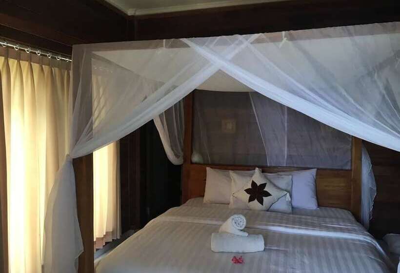 بنسيون Linda Beach