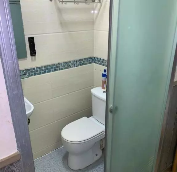 پانسیون Majestic 7 Guesthouse