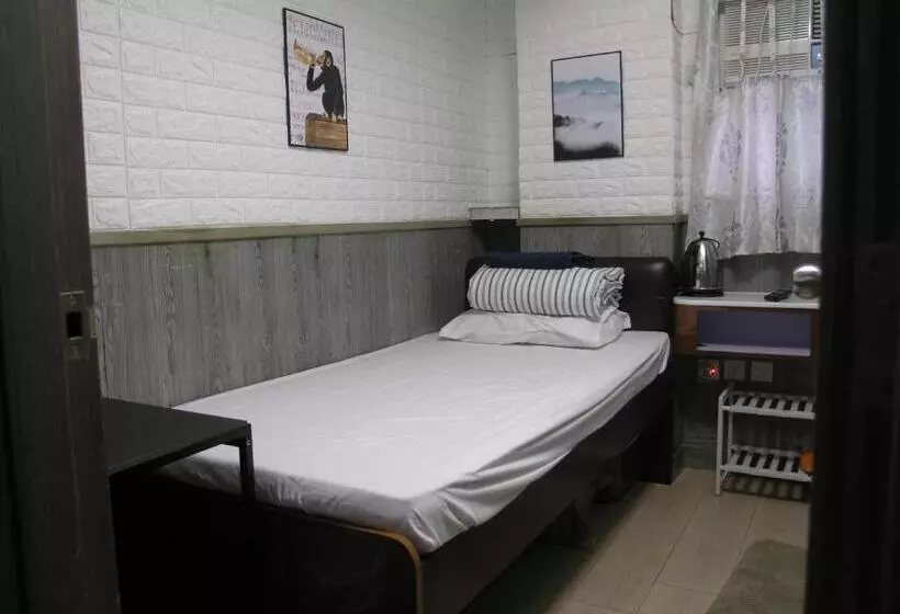 پانسیون Majestic 7 Guesthouse