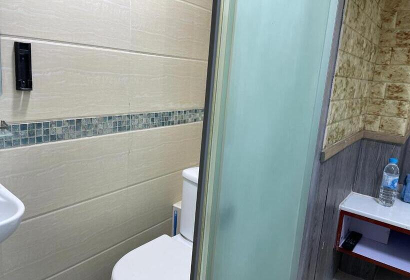 پانسیون Majestic 7 Guesthouse