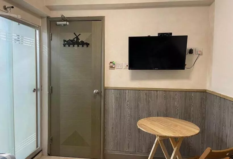 پانسیون Majestic 7 Guesthouse