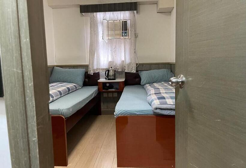 پانسیون Majestic 7 Guesthouse