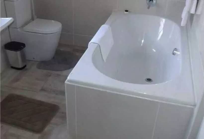 Majatalo Silver Plum Bnb