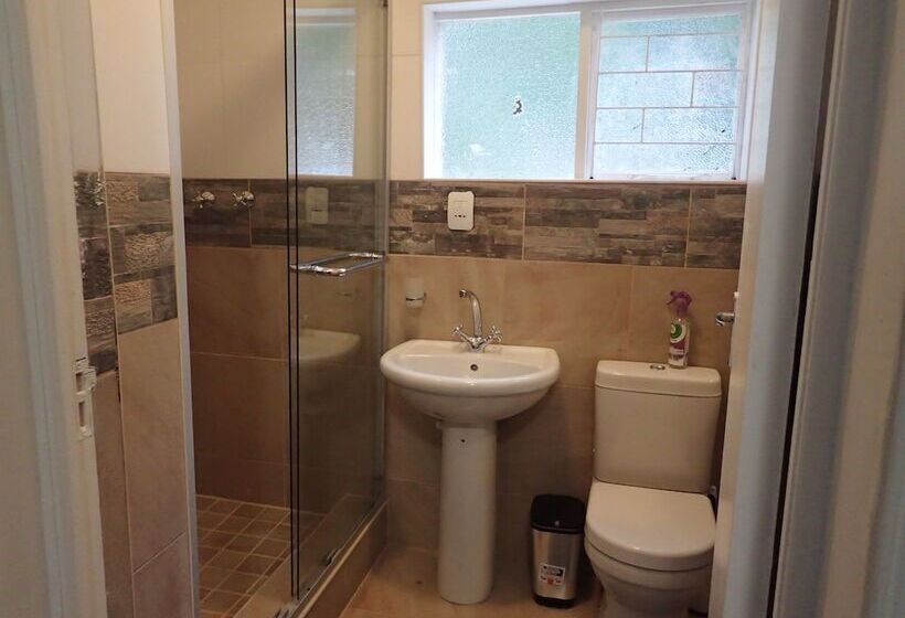 پانسیون Silver Plum Bnb