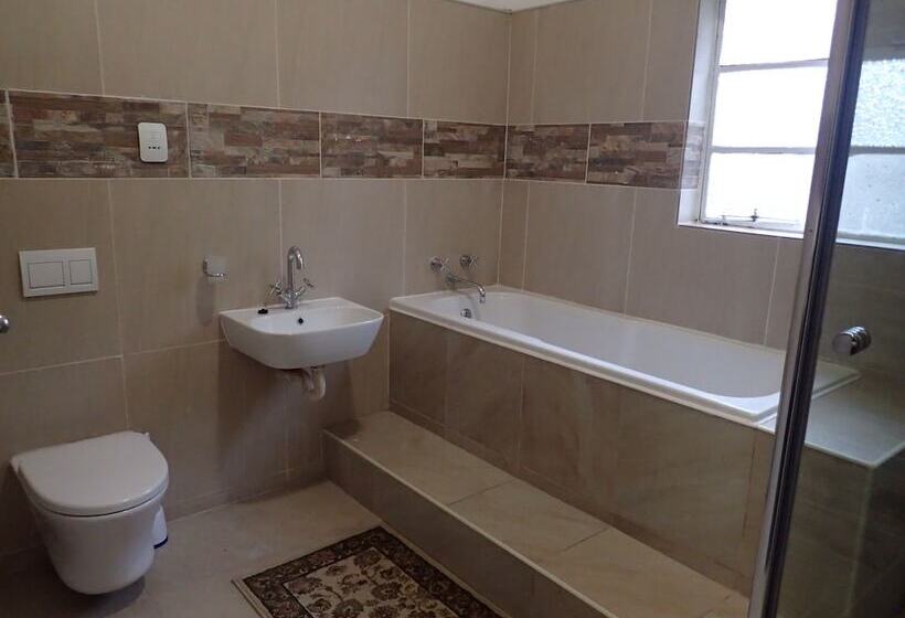 پانسیون Silver Plum Bnb