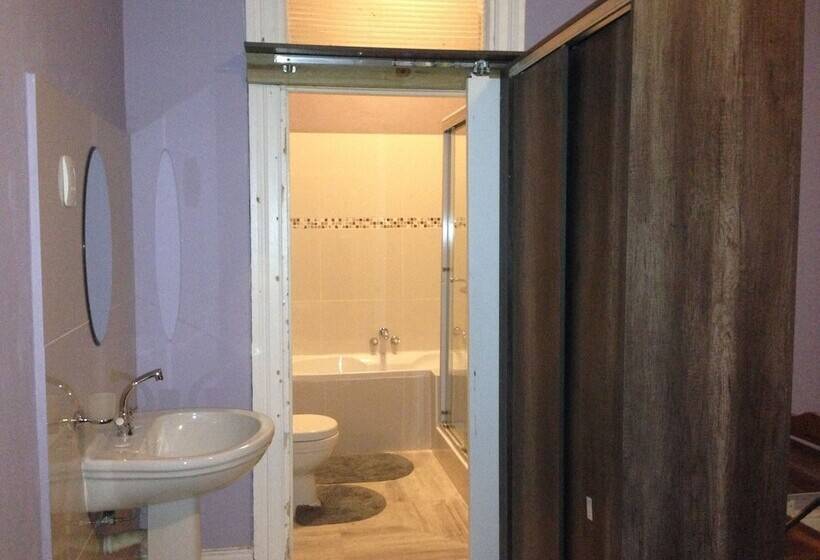 پانسیون Silver Plum Bnb