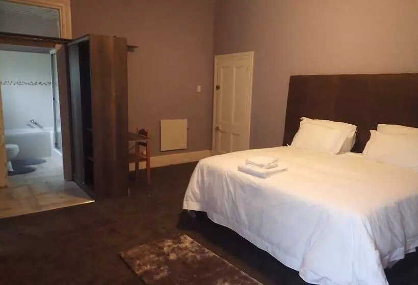 Majatalo Silver Plum Bnb