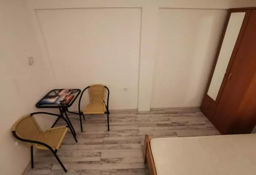 پانسیون Zemunella Guest House