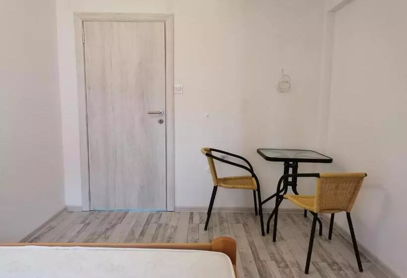 پانسیون Zemunella Guest House