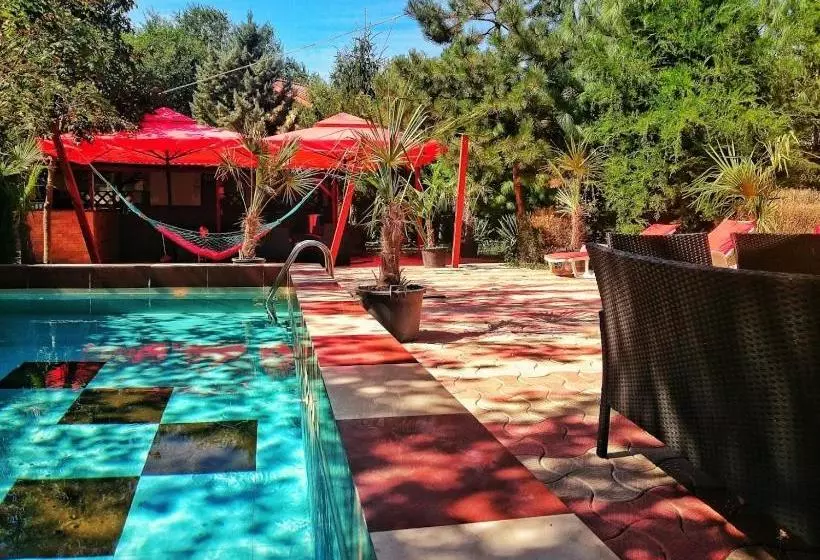 Suzana Garden