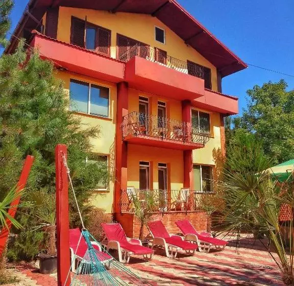 Suzana Garden