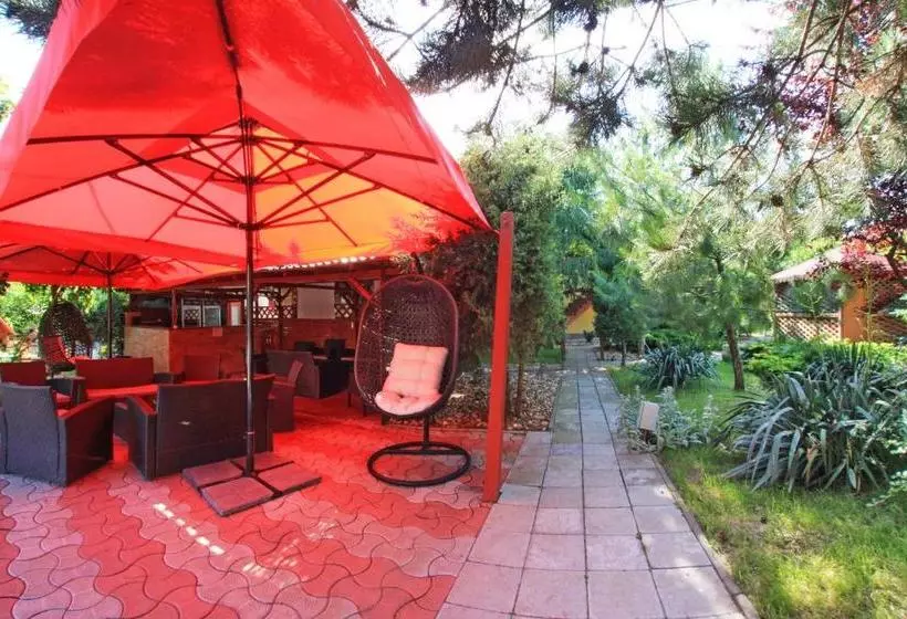 Suzana Garden