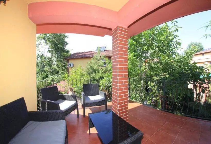 Suzana Garden