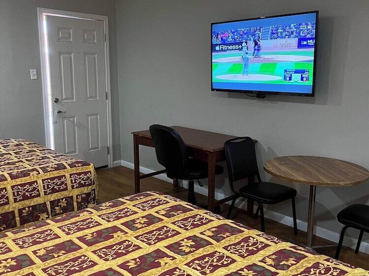 Общежитие Hill Country Inn