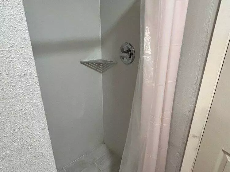 Retkeilymaja Hill Country Inn