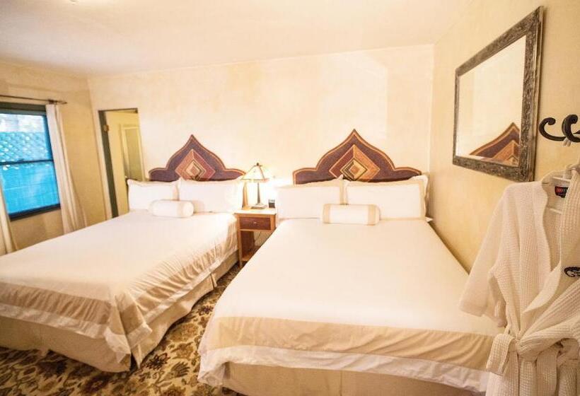 旅馆 The Emerald Iguana Inn