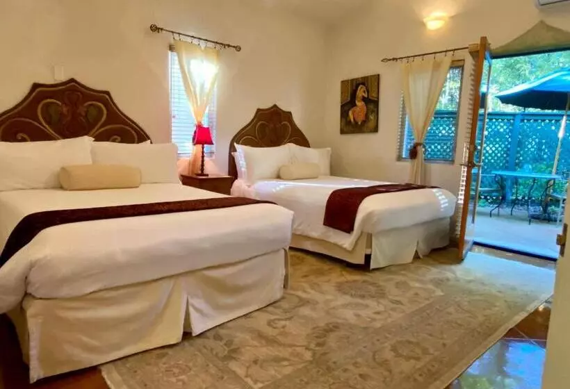 Retkeilymaja The Emerald Iguana Inn