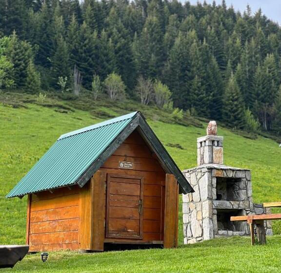 هتل Etno Selo Kolibe Damjanoviㄇa -bjelasica