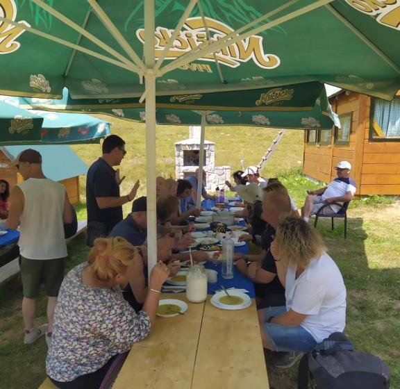 هتل Etno Selo Kolibe Damjanoviㄇa -bjelasica