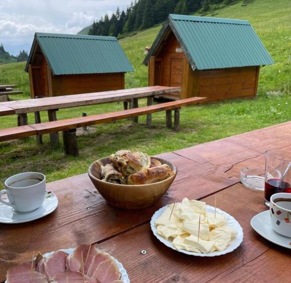 هتل Etno Selo Kolibe Damjanoviㄇa -bjelasica