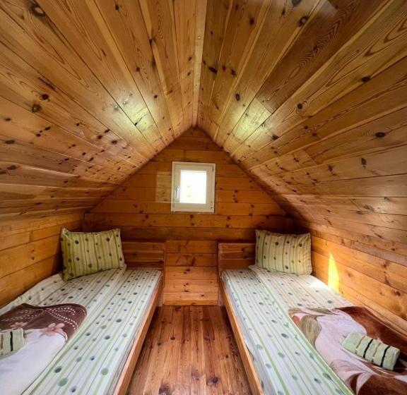 هتل Etno Selo Kolibe Damjanoviㄇa -bjelasica