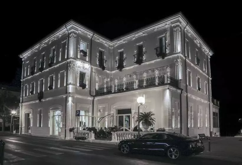 Hotelli Lido