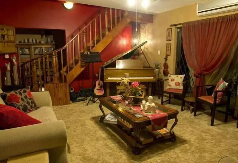 پانسیون La Bohéme Gastehuis