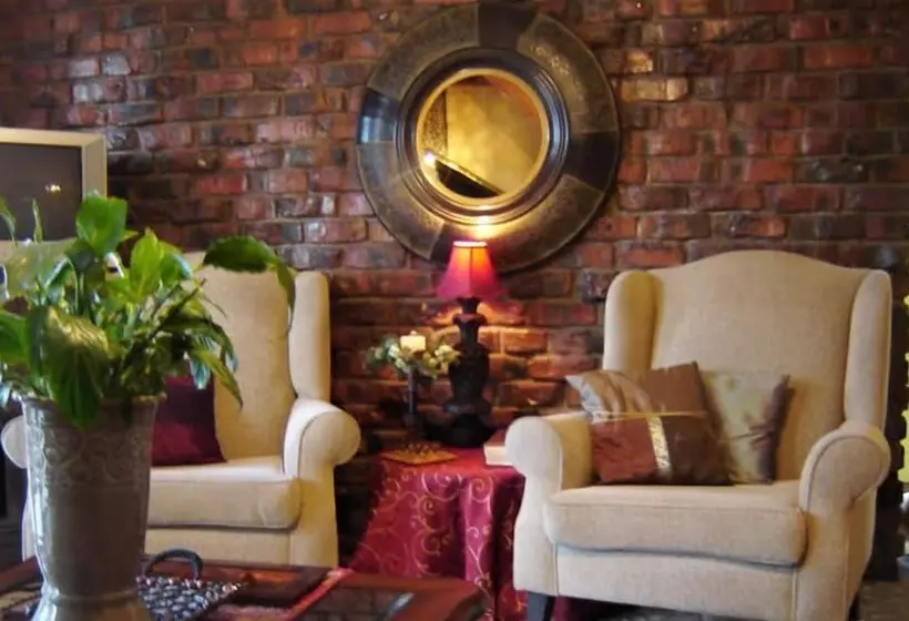 پانسیون La Bohéme Gastehuis