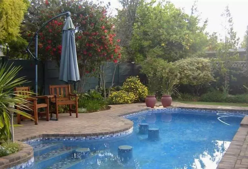 پانسیون La Bohéme Gastehuis