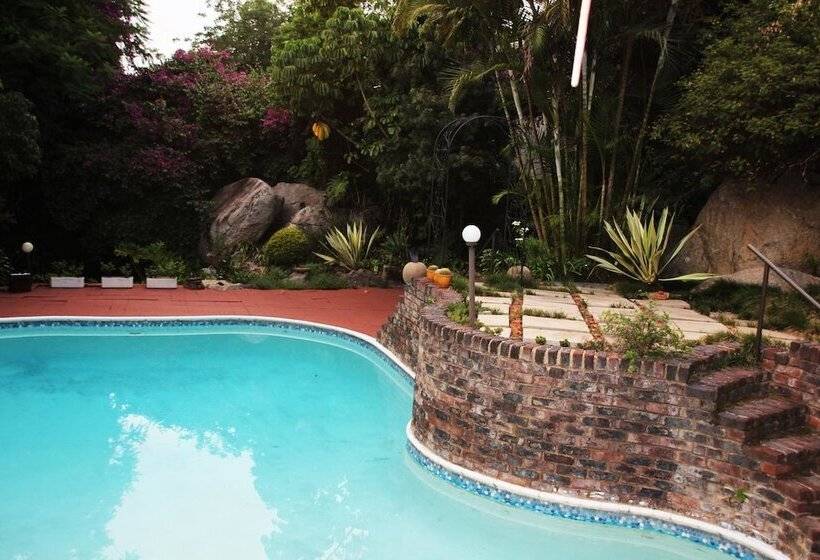 פנסיון Lost Trail Bed And Breakfast