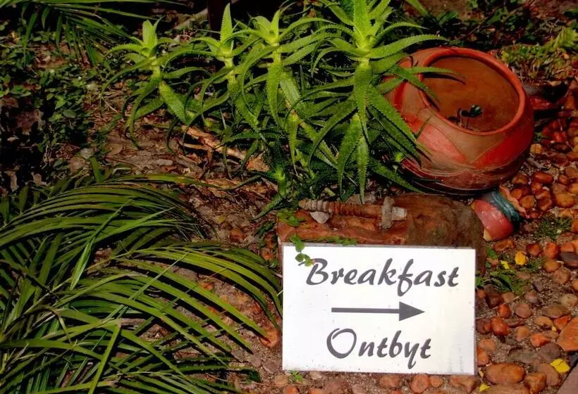 ペンション Lost Trail Bed And Breakfast