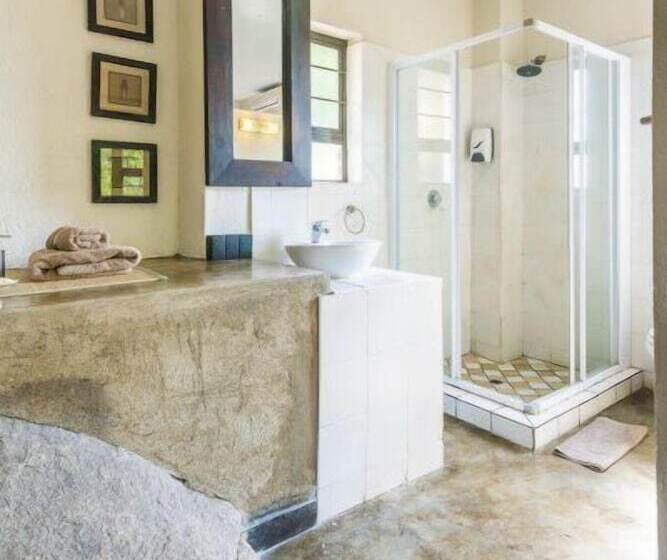 פנסיון Lost Trail Bed And Breakfast