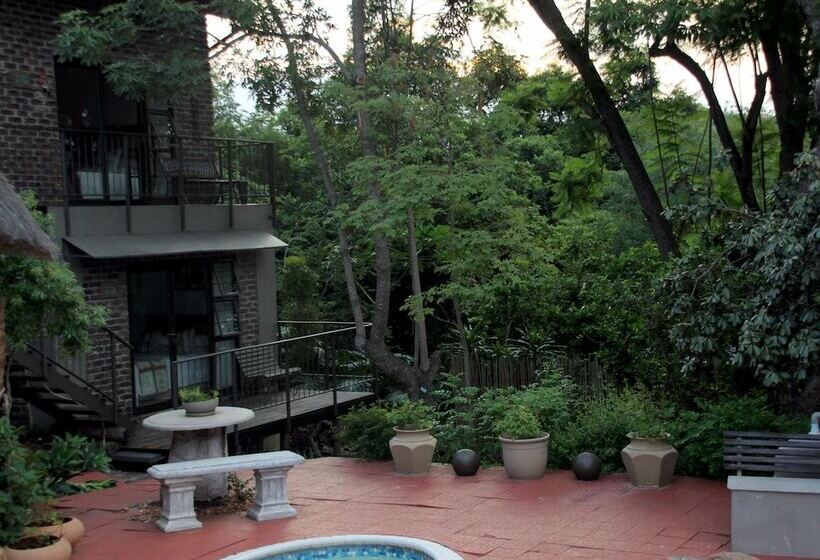 פנסיון Lost Trail Bed And Breakfast